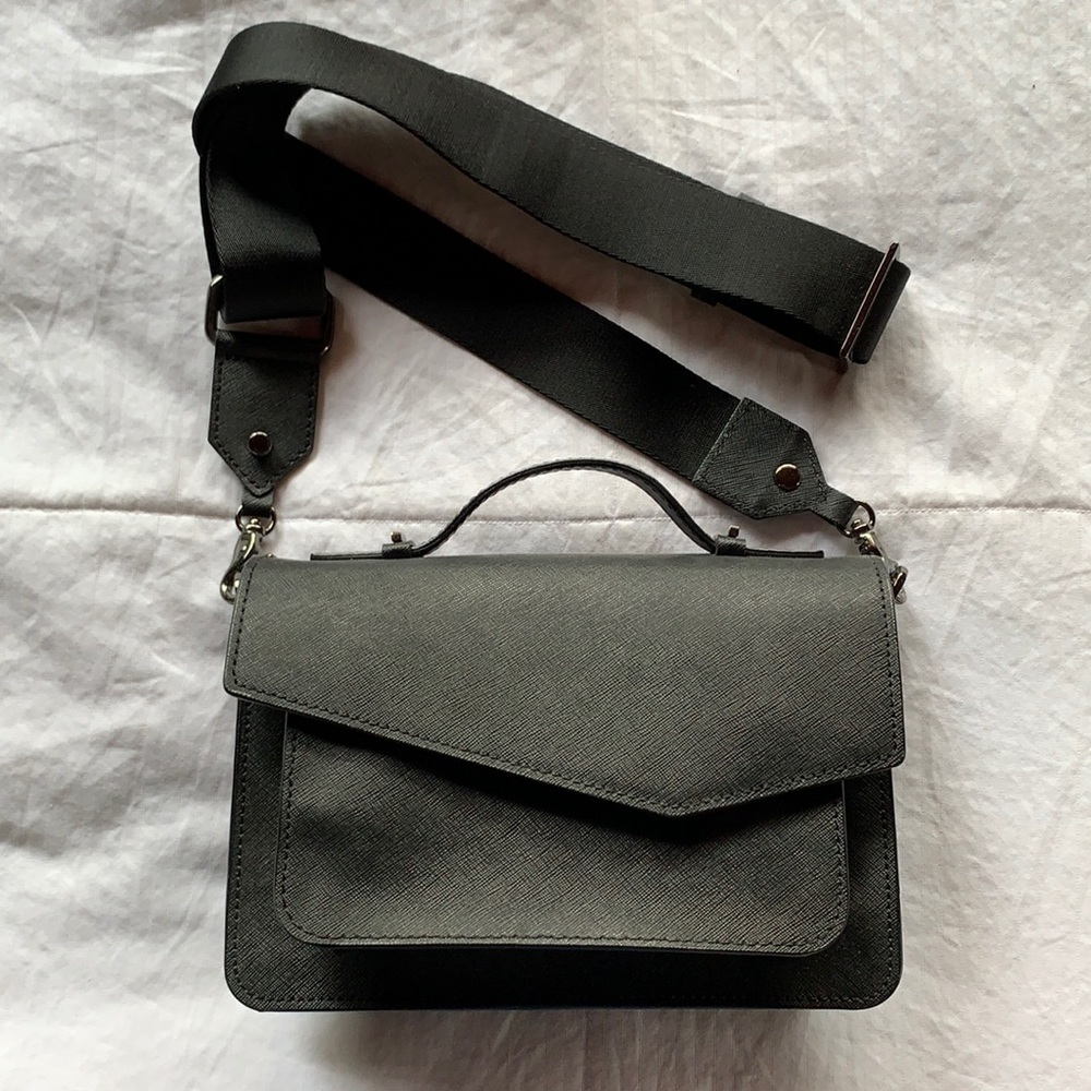 Botkier Handbag l Leather l Cobble Hill Crossbody